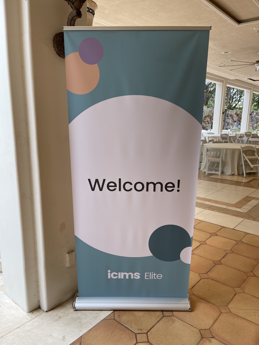 Restractable Banners (36x80)